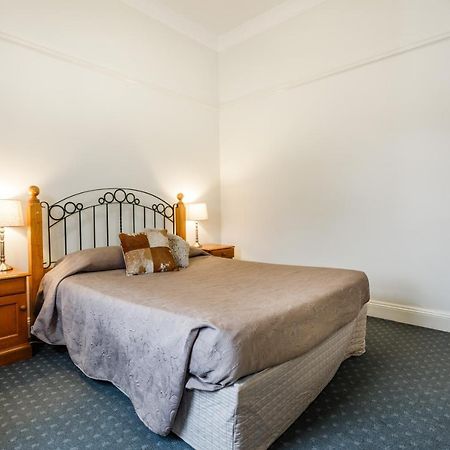 Nelsons Of Bridgetown Hotell Eksteriør bilde