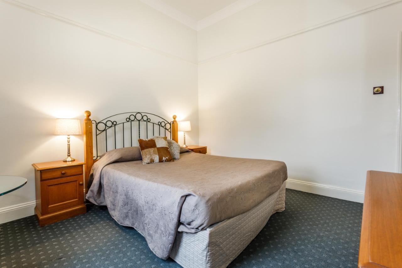 Nelsons Of Bridgetown Hotell Eksteriør bilde
